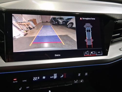 AUDI Q4 e-tron 40 business advanced