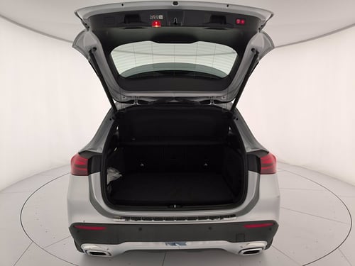 MERCEDES Gla 180 d progressive advanced plus auto