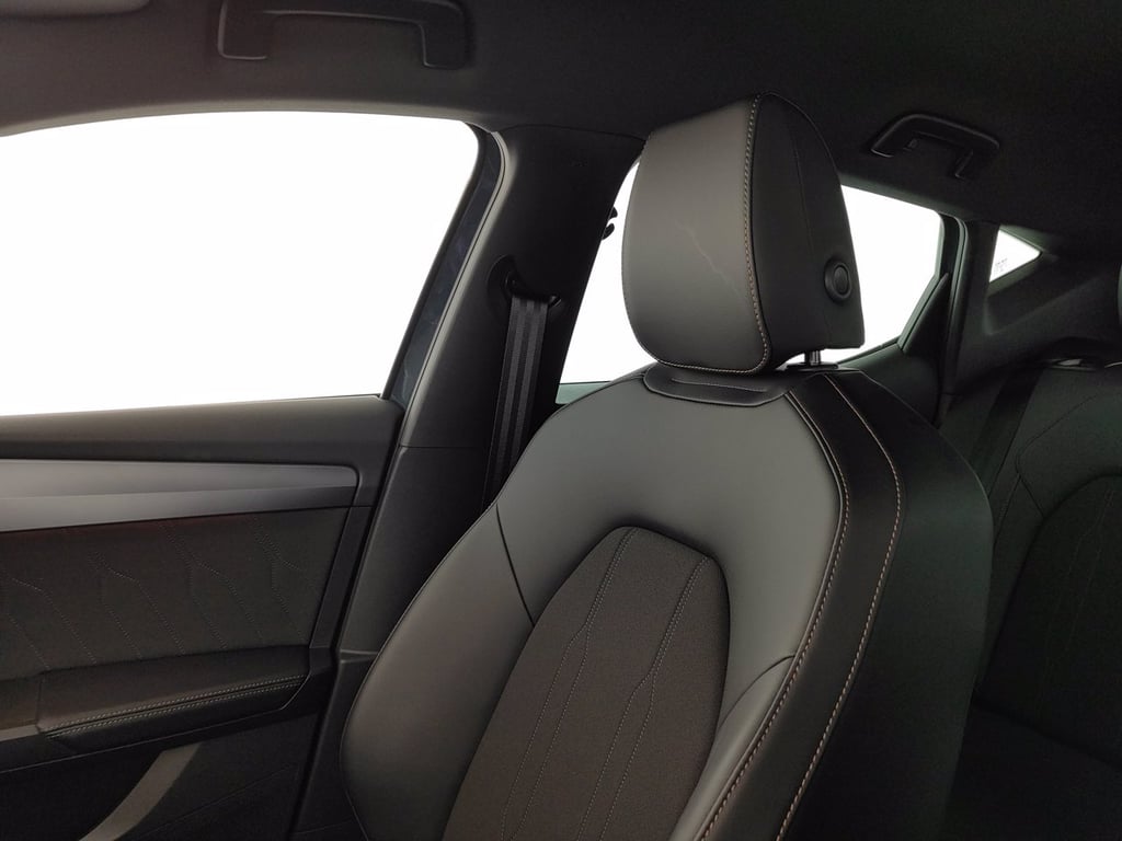 CUPRA Leon 1.5 hybrid 150cv dsg