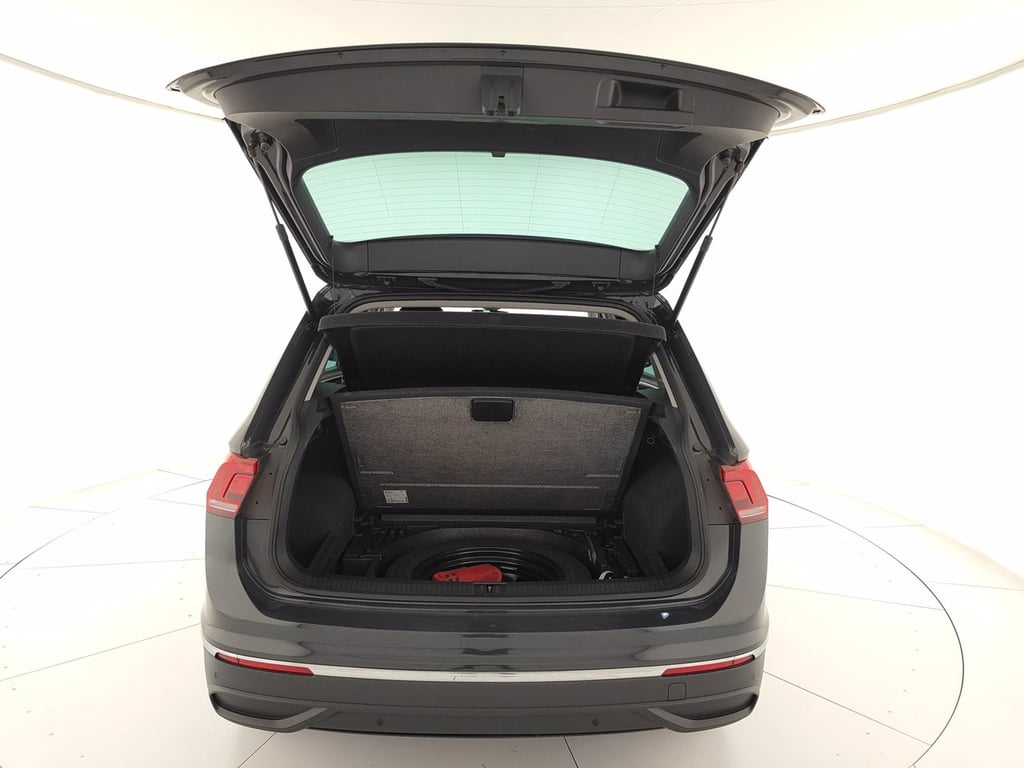 VOLKSWAGEN Tiguan 2.0 tdi life 122cv