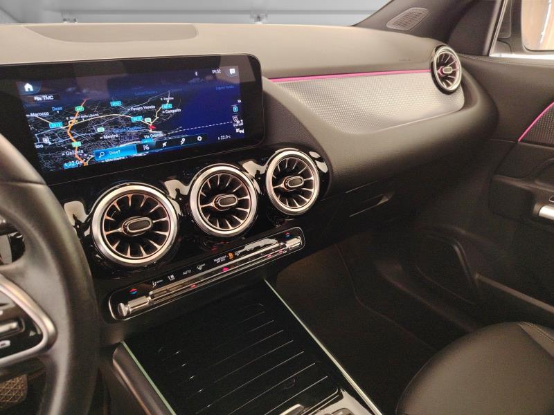 MERCEDES Gla 180 d sport plus auto