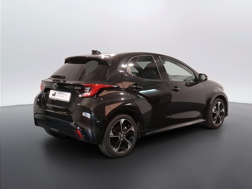 TOYOTA Yaris 1.5h 130 lounge