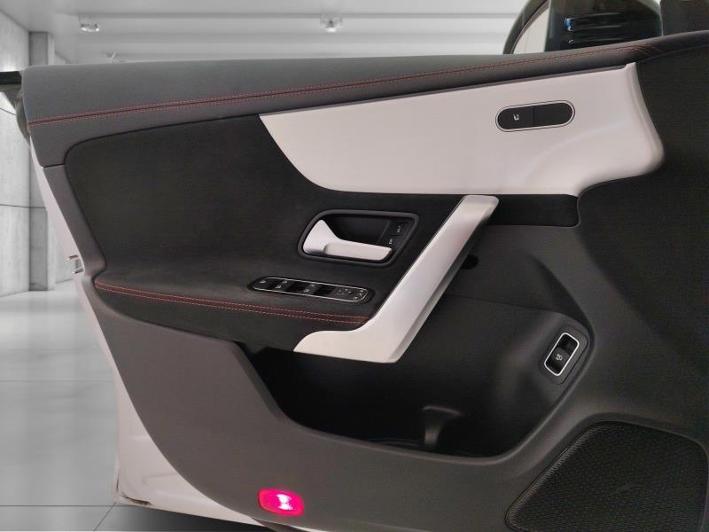 MERCEDES Cla shooting brake 200 d amg line premium auto