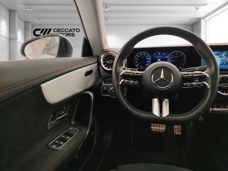 MERCEDES Cla shooting brake 200 d amg line premium auto