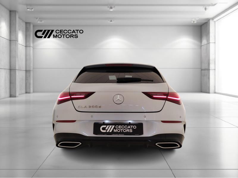 MERCEDES Cla shooting brake 200 d amg line premium auto