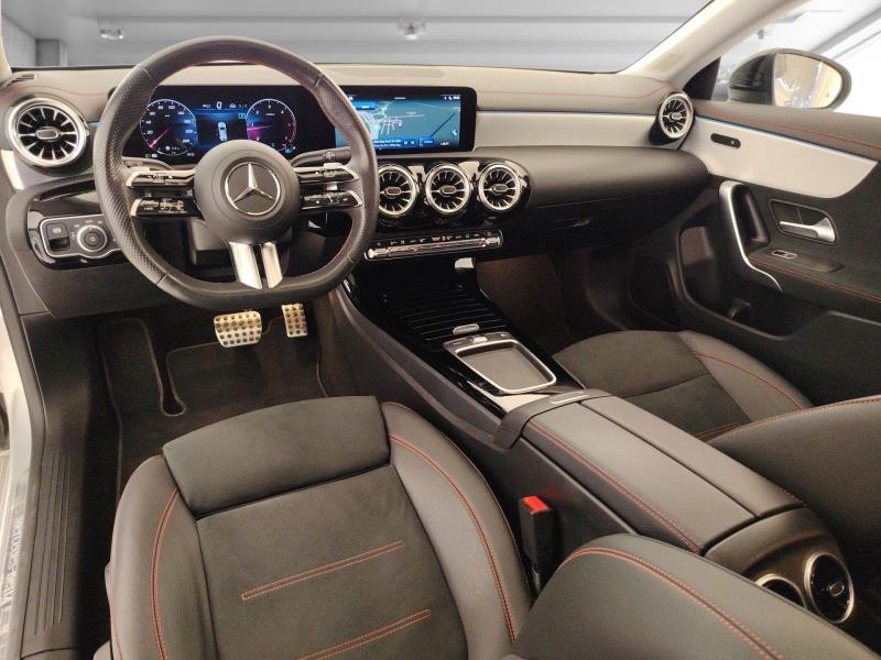 MERCEDES Cla shooting brake 200 d amg line premium auto