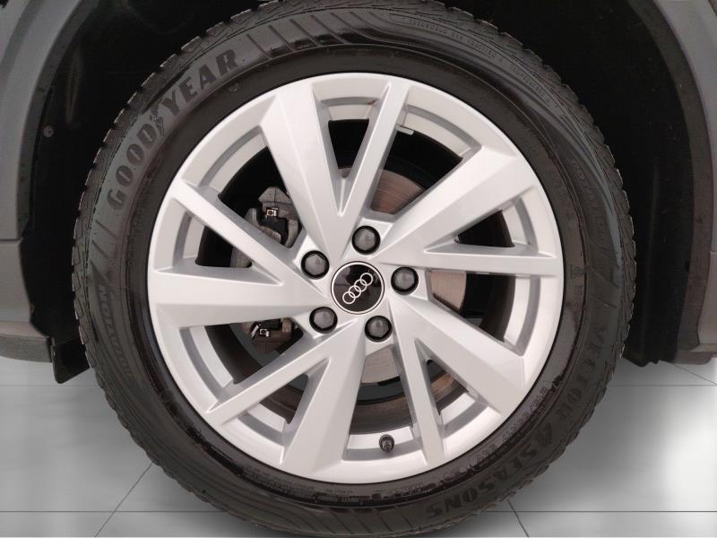 AUDI Q2 35 1.5 tfsi business s-tronic