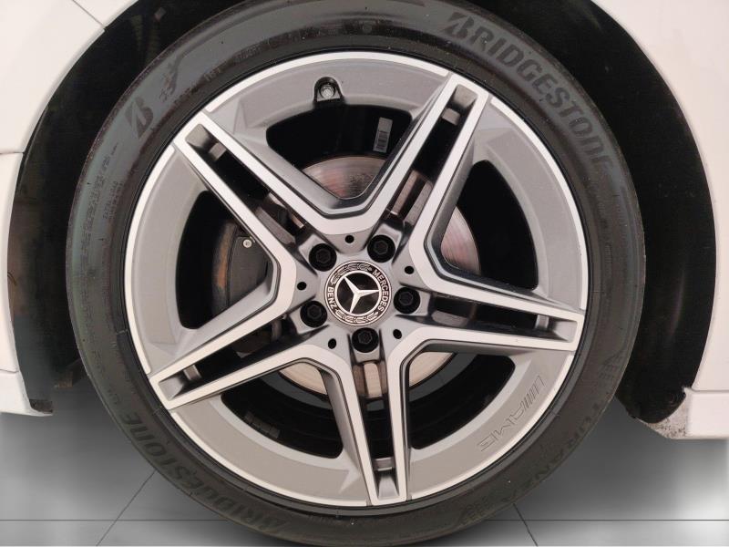 MERCEDES B 180 d premium auto