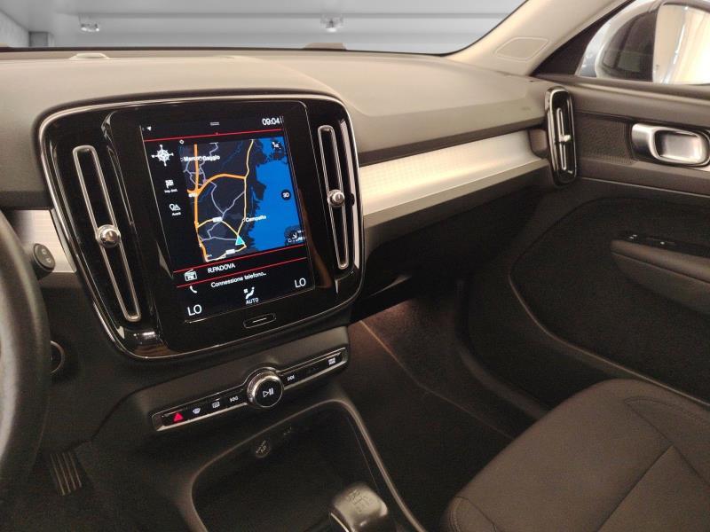 VOLVO Xc40 1.5 t2 momentum my21
