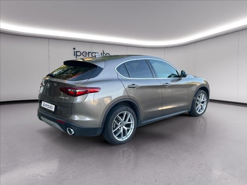 ALFA ROMEO Stelvio 2.2 t executive q4 210cv auto