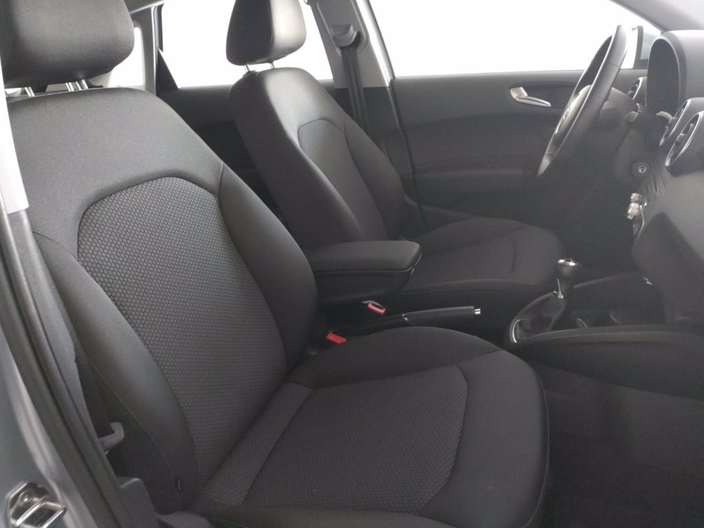 AUDI A1 sportback 1.0 tfsi ultra admired 95cv