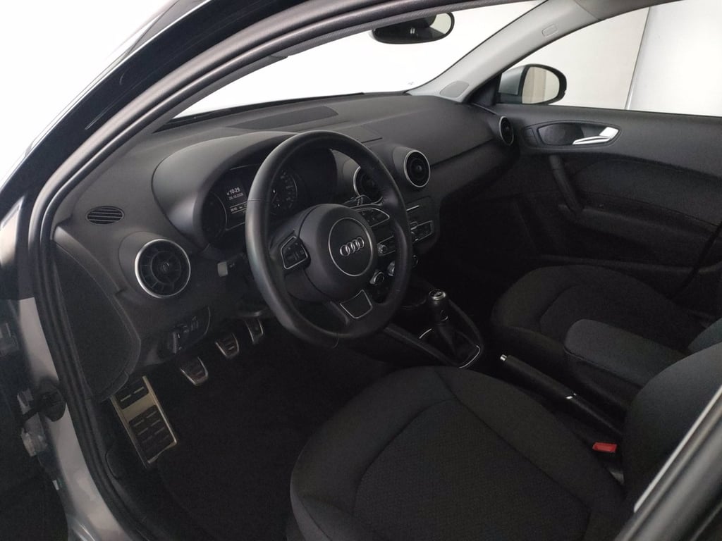 AUDI A1 sportback 1.0 tfsi ultra admired 95cv