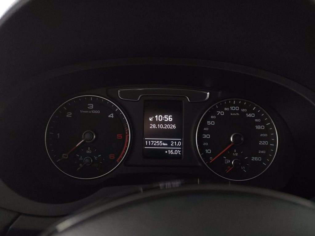 AUDI Q3 2.0 tdi sport 120cv