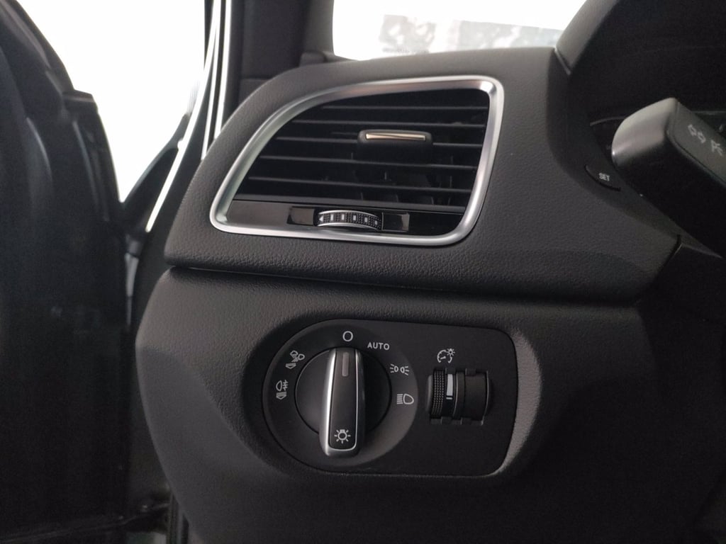 AUDI Q3 2.0 tdi sport 120cv
