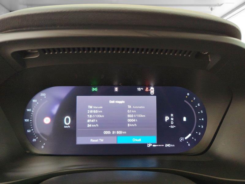 VOLVO Xc40 2.0 b3 plus dark auto