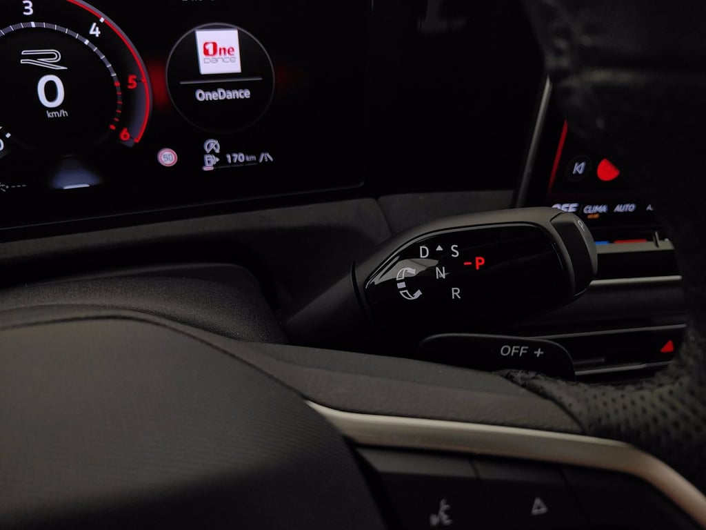 VOLKSWAGEN Tiguan 2.0 tdi r-line 150cv dsg