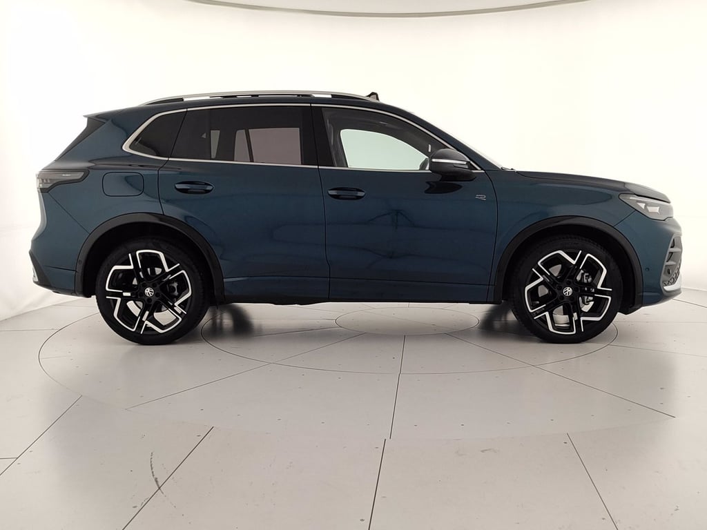 VOLKSWAGEN Tiguan 2.0 tdi r-line 150cv dsg