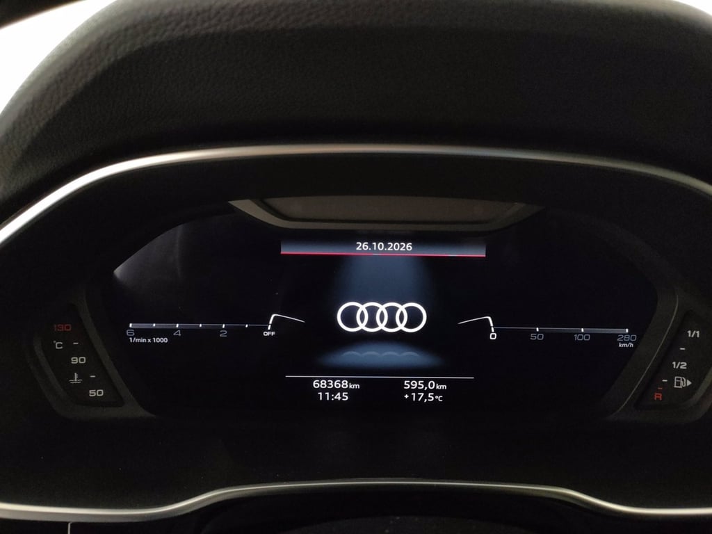 AUDI Q3 sportback 35 2.0 tdi identity black s-tronic