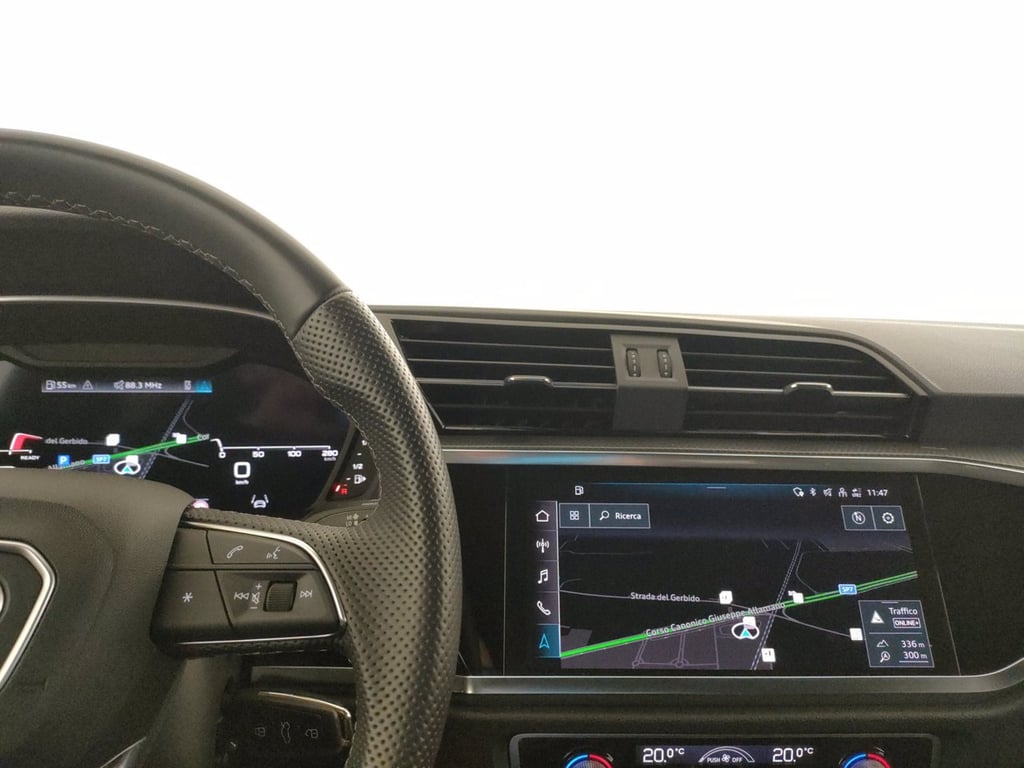 AUDI Q3 sportback 35 2.0 tdi identity black s-tronic