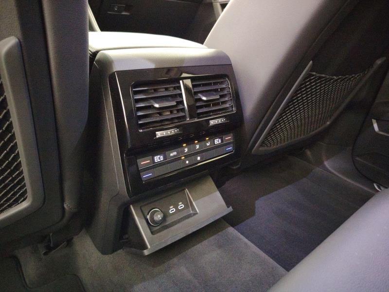 VOLKSWAGEN Touareg 3.0 v6 tdi scr elegance 231cv auto