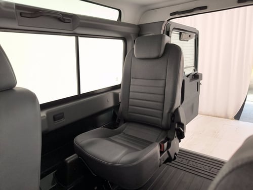 LAND ROVER Defender 90 2.4 td s sw