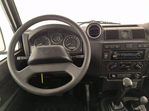 LAND ROVER Defender 90 2.4 td s sw