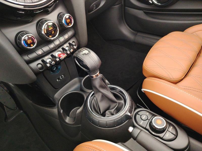 MINI Mini cabrio 1.5 cooper d auto
