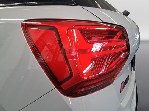 AUDI Sq2 2.0 tfsi quattro s-tronic