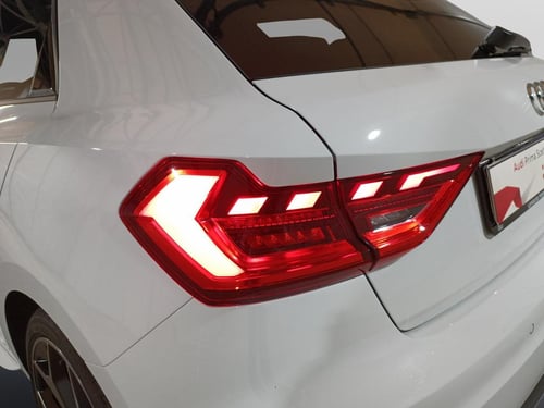 AUDI A1 sportback 25 1.0 tfsi s line edition s-tronic my20
