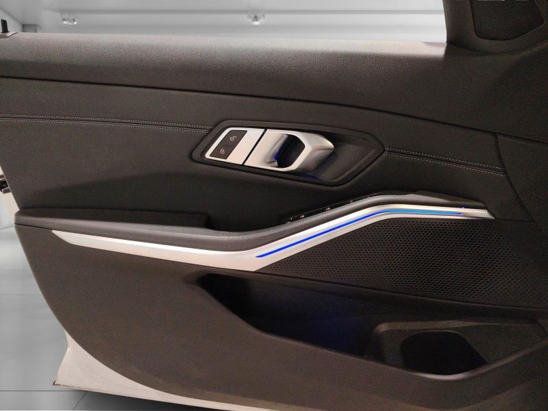 BMW 320d xdrive luxury auto