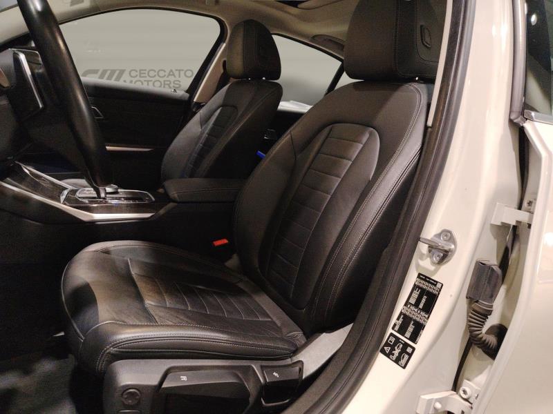 BMW 320d xdrive luxury auto