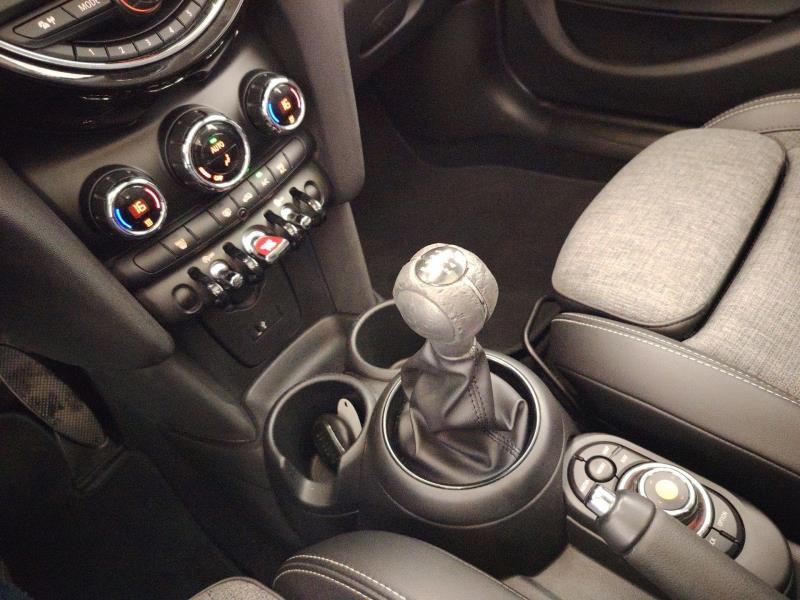 MINI Mini 5p 1.5 one baker street 75cv