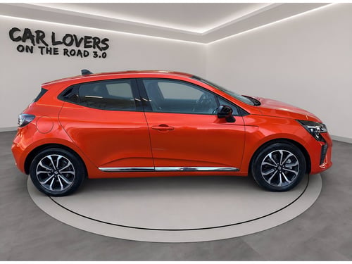 RENAULT Clio 1.6 e-tech full hybrid techno 145cv