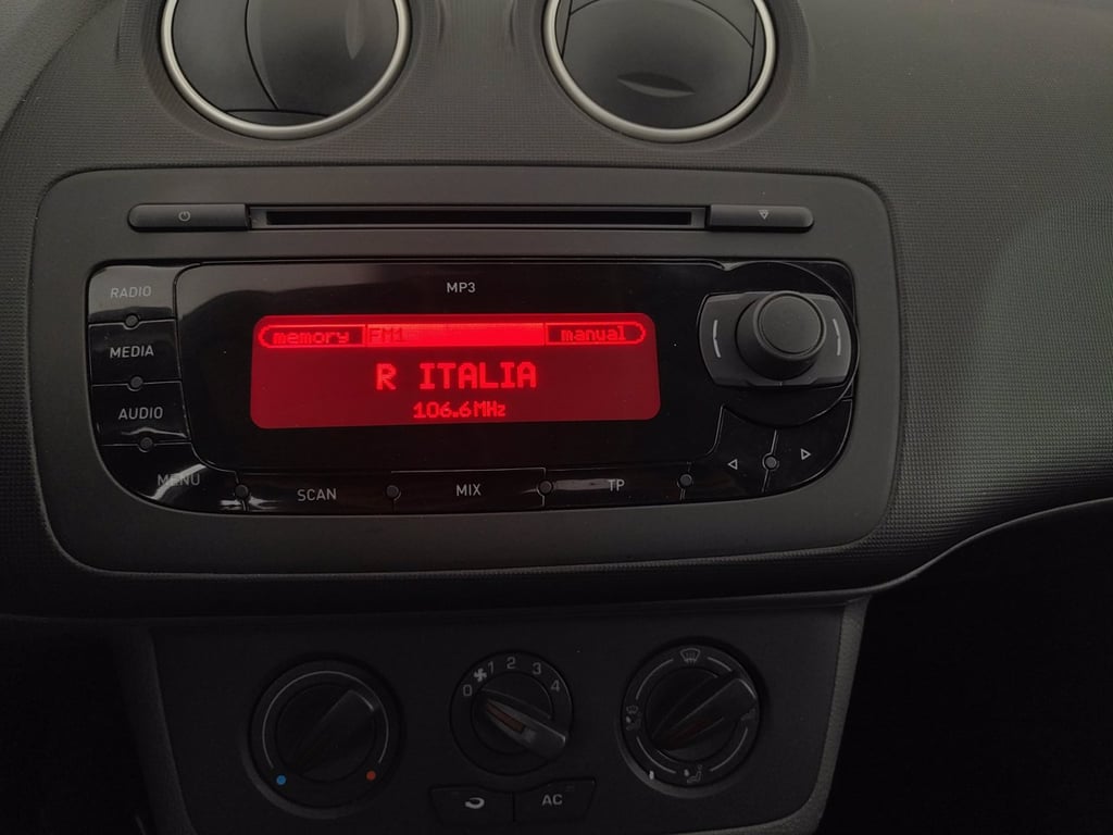 SEAT Ibiza 5p 1.4 style
