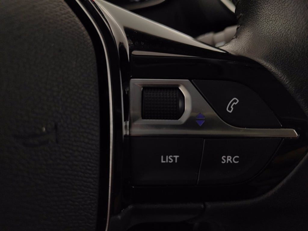 PEUGEOT 2008 1.5 bluehdi active s&s 110cv