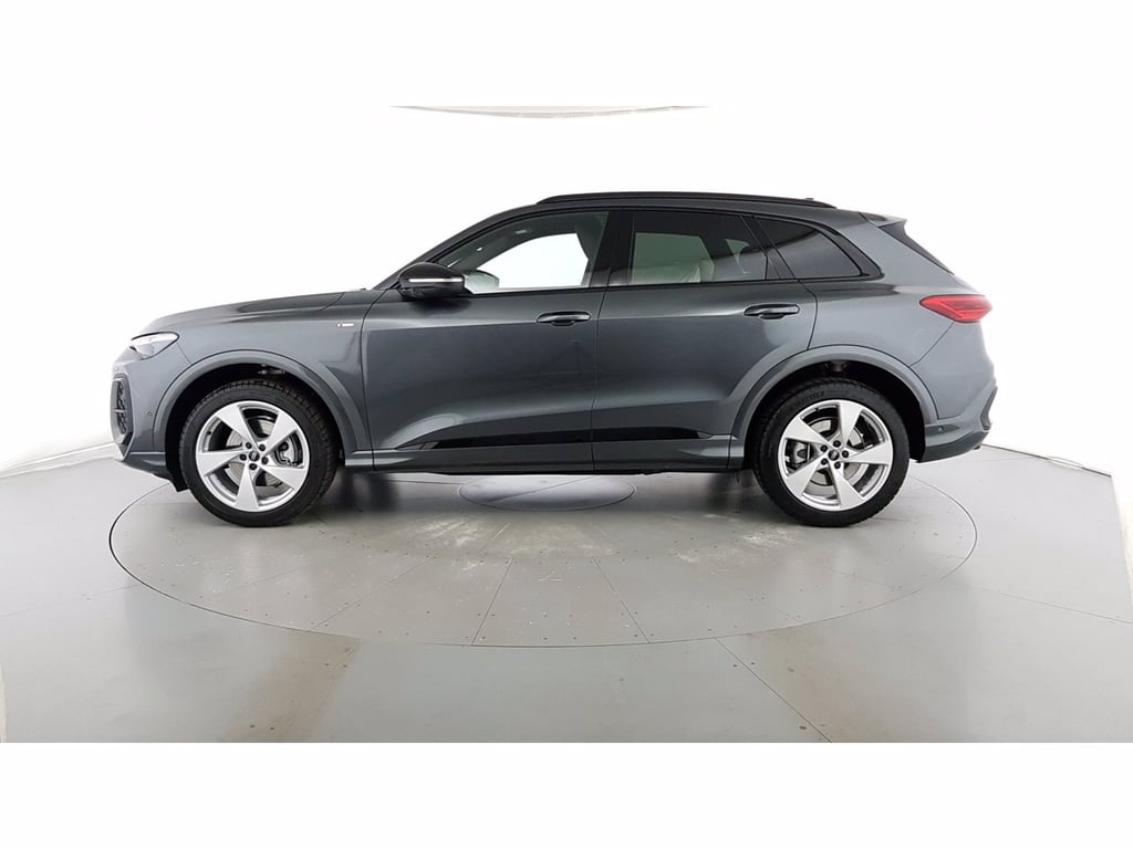 AUDI Q5 2.0 tfsi mhev+ business 204cv s-tronic