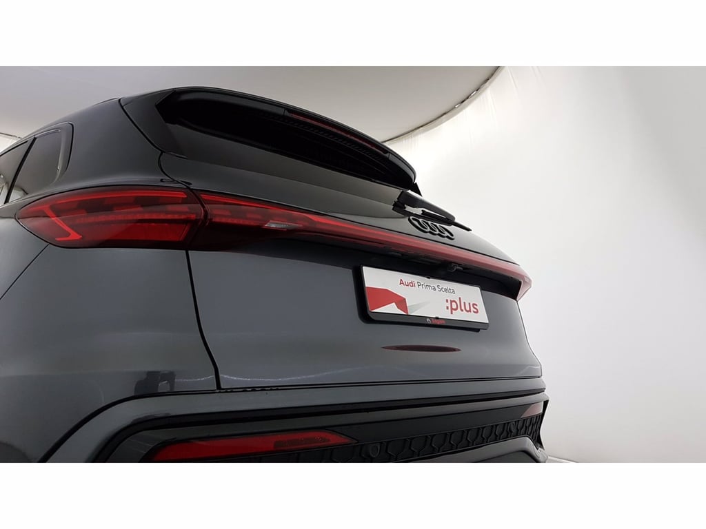 AUDI Q5 2.0 tfsi mhev+ business 204cv s-tronic