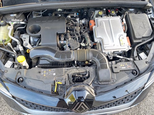 RENAULT Clio 1.6 e-tech full hybrid techno 145cv