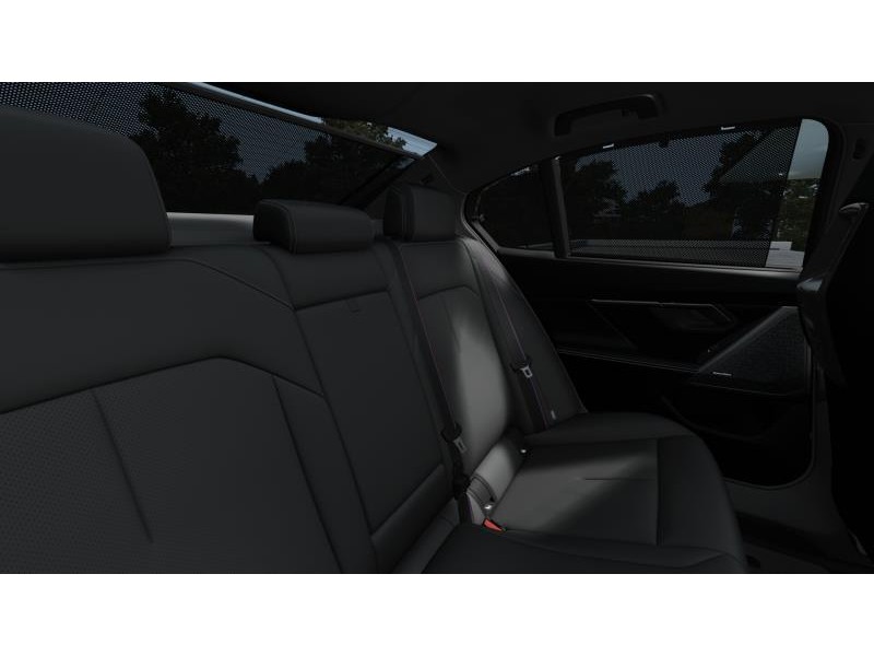 BMW M5 4.4 727cv auto